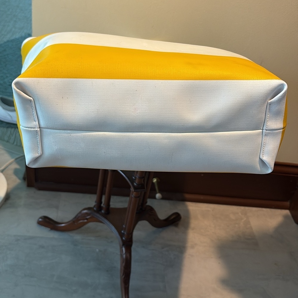 Coach  Tote  striped  yellow/white PVC   leather & patent leather trim
30511 EUC - Picture 11 of 17